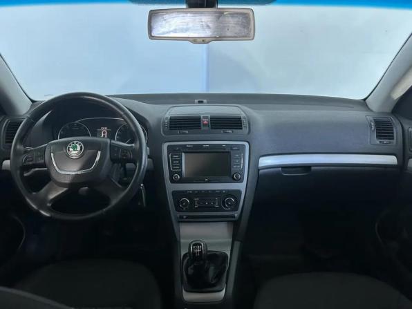 Skoda Octavia II (A5) Рестайлинг с пробегом 2013 года, цена 879 000 рублей, 182516 км, универсал, Автокод Объявления