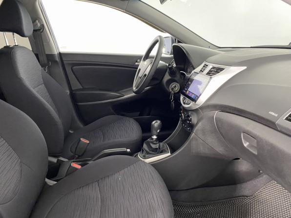 Hyundai Solaris I Рестайлинг с пробегом 2016 года, цена 1 030 000 рублей, 91220 км, седан, Автокод Объявления