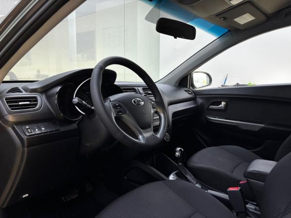 Kia Rio III Рестайлинг с пробегом 2015 года, цена 1 155 000 рублей, 125400 км, седан, Автокод Объявления