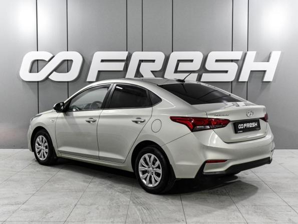 Hyundai Solaris II с пробегом 2018 года, цена 1 399 000 рублей, 136872 км, седан, Автокод Объявления