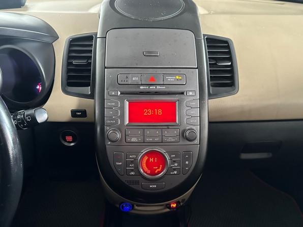 Kia Soul I Рестайлинг с пробегом 2013 года, цена 983 000 рублей, 182186 км, хэтчбек, Автокод Объявления