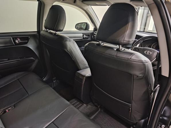Toyota Corolla XI (E160 E170) Рестайлинг 2 с пробегом 2018 года, цена 1 395 000 рублей, 131151 км, универсал, Автокод Объявления