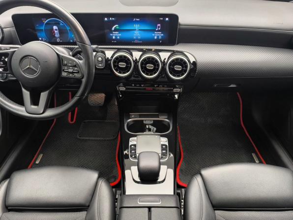 Mercedes-Benz A-Класс IV (W177) с пробегом 2018 года, цена 2 524 000 рублей, 70750 км, хэтчбек, Автокод Объявления