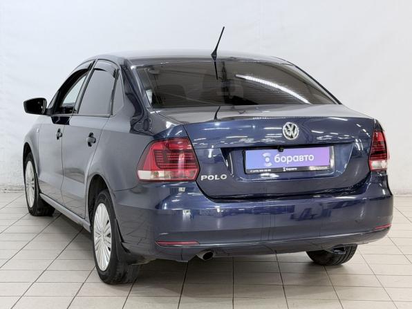 Volkswagen Polo V Рестайлинг с пробегом 2015 года, цена 890 000 рублей, 173128 км, седан, Автокод Объявления