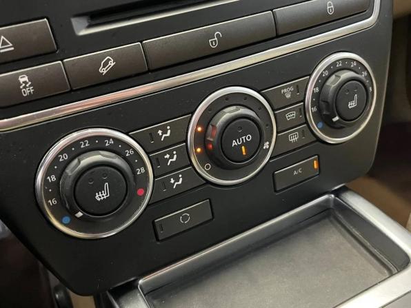Land Rover Freelander II Рестайлинг 2 с пробегом 2014 года, цена 2 350 000 рублей, 219334 км, внедорожник, Автокод Объявления