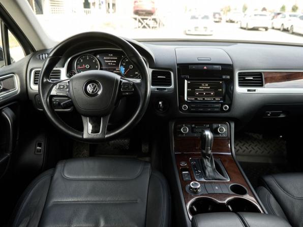 Volkswagen Touareg II с пробегом 2014 года, цена 2 000 000 рублей, 333710 км, внедорожник, Автокод Объявления