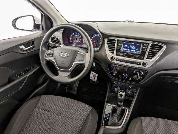 Hyundai Solaris II Рестайлинг с пробегом 2022 года, цена 1 690 000 рублей, 49356 км, седан, Автокод Объявления