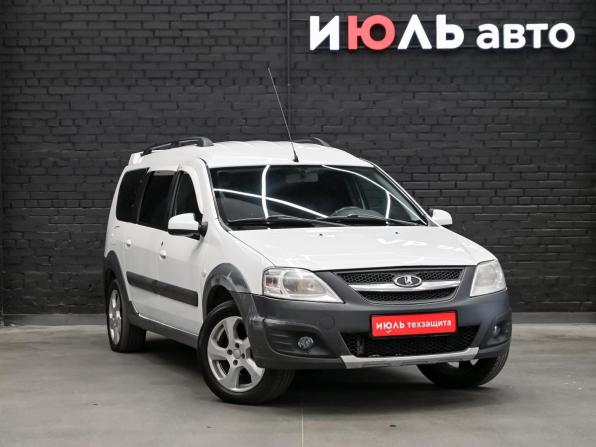 Lada (ВАЗ) Largus I с пробегом 2017 года, цена 700 000 рублей, 310202 км, универсал, Автокод Объявления