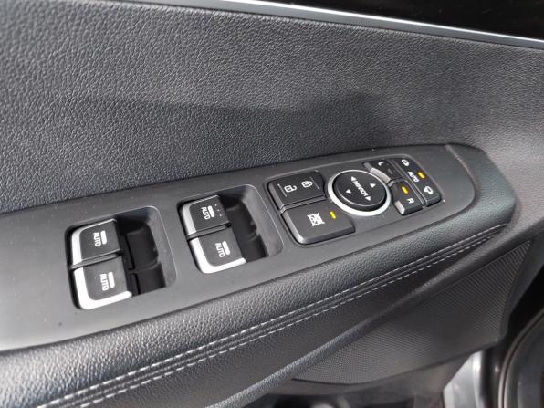 Kia Sorento III Prime Рестайлинг с пробегом 2018 года, цена 2 880 000 рублей, 84000 км, внедорожник, Автокод Объявления