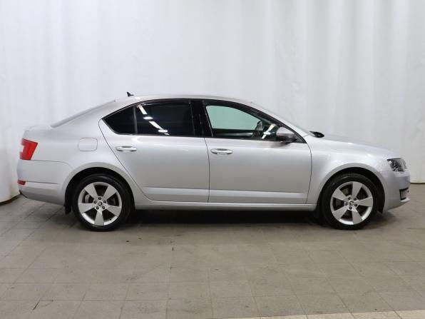 Skoda Octavia III (A7) с пробегом 2014 года, цена 1 380 000 рублей, 123728 км, лифтбек, Автокод Объявления