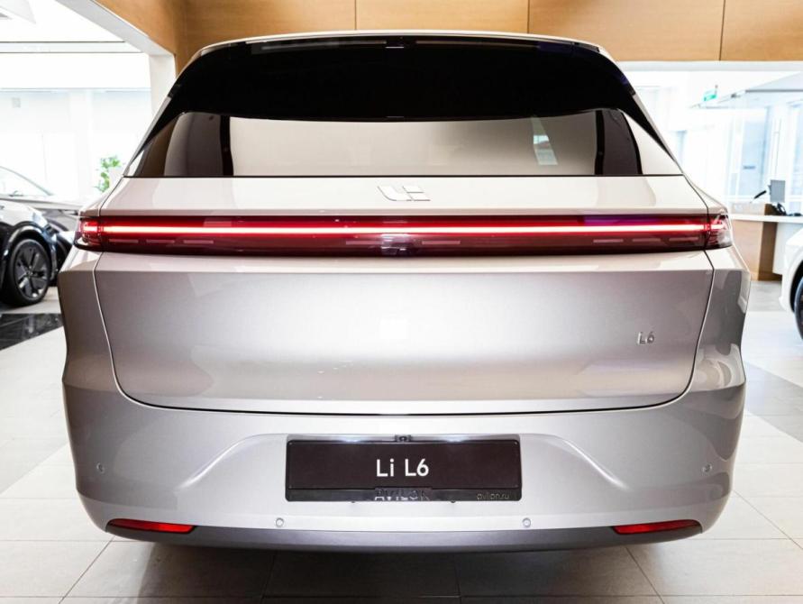 Li Auto (Lixiang) L6 Москва  - изображение 4