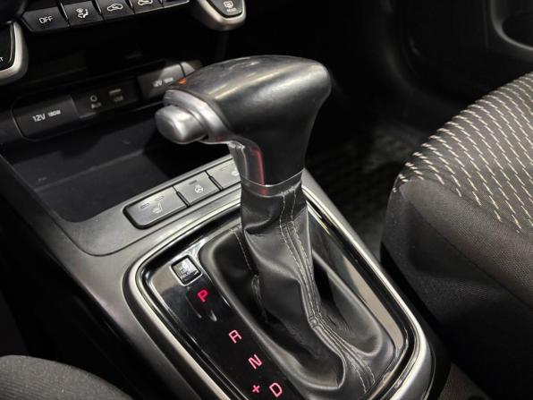Kia Rio IV с пробегом 2018 года, цена 1 620 000 рублей, 97209 км, хэтчбек, Автокод Объявления