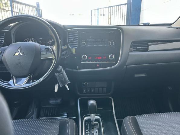 Mitsubishi Outlander III Рестайлинг 3 с пробегом 2021 года, цена 1 820 000 рублей, 194206 км, внедорожник, Автокод Объявления