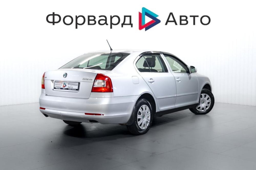 Skoda Octavia II (A5) Рестайлинг Тюмень  - изображение 8
