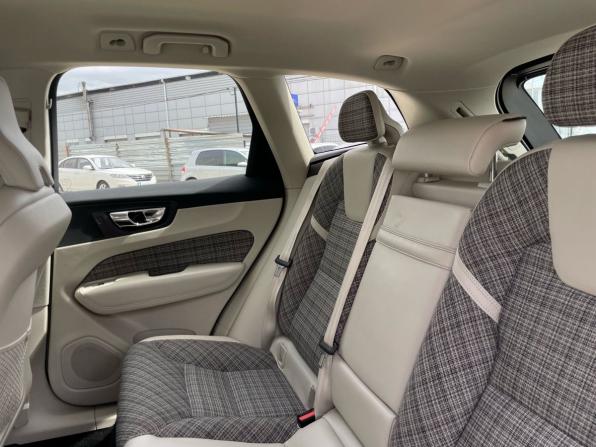 Volvo XC60 II с пробегом 2018 года, цена 3 087 000 рублей, 89000 км, внедорожник, Автокод Объявления