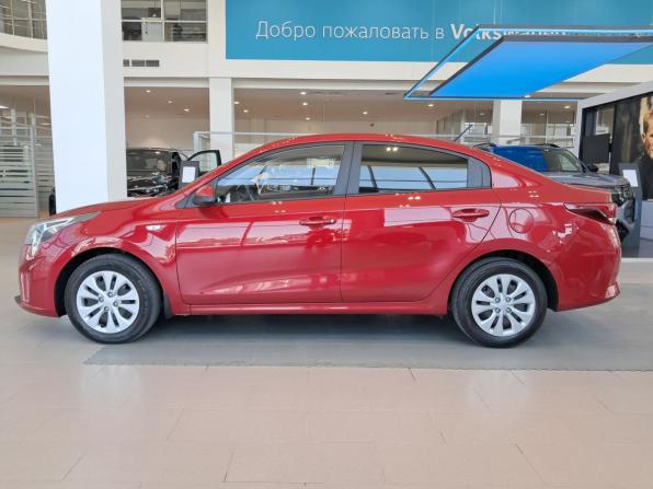 Kia Rio IV Рестайлинг с пробегом 2021 года, цена 1 790 000 рублей, 76314 км, седан, Автокод Объявления