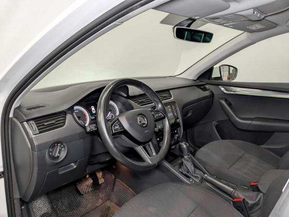 Skoda Octavia III (A7) Рестайлинг с пробегом 2018 года, цена 1 850 000 рублей, 112041 км, лифтбек, Автокод Объявления