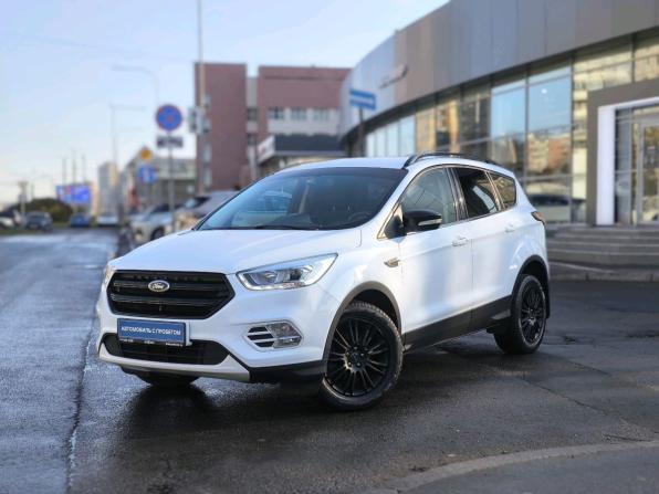 Ford Kuga II Рестайлинг с пробегом 2018 года, цена 2 019 000 рублей, 62075 км, внедорожник, Автокод Объявления