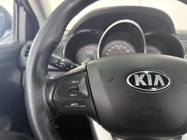 Kia Rio III с пробегом 2015 года, цена 949 000 рублей, 149000 км, седан, Автокод Объявления
