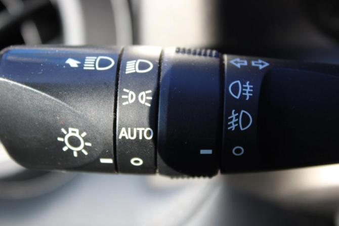 Toyota RAV4 IV (XA40) с пробегом 2015 года, цена 1 840 000 рублей, 105883 км, внедорожник, Автокод Объявления
