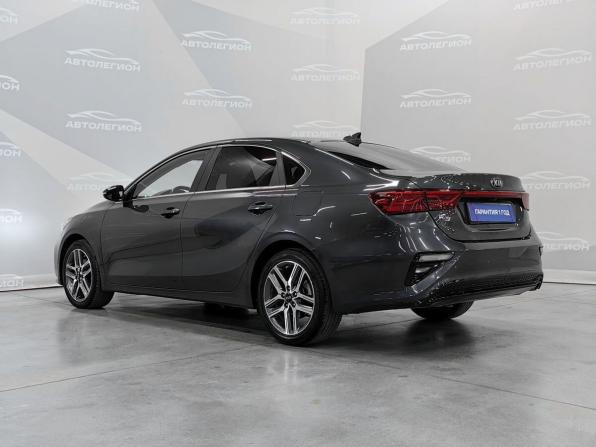 Kia K3 II Рестайлинг с пробегом 2021 года, цена 2 150 000 рублей, 61900 км, седан, Автокод Объявления