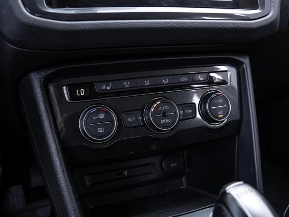 Volkswagen Tiguan II с пробегом 2017 года, цена 2 340 000 рублей, 125640 км, внедорожник, Автокод Объявления