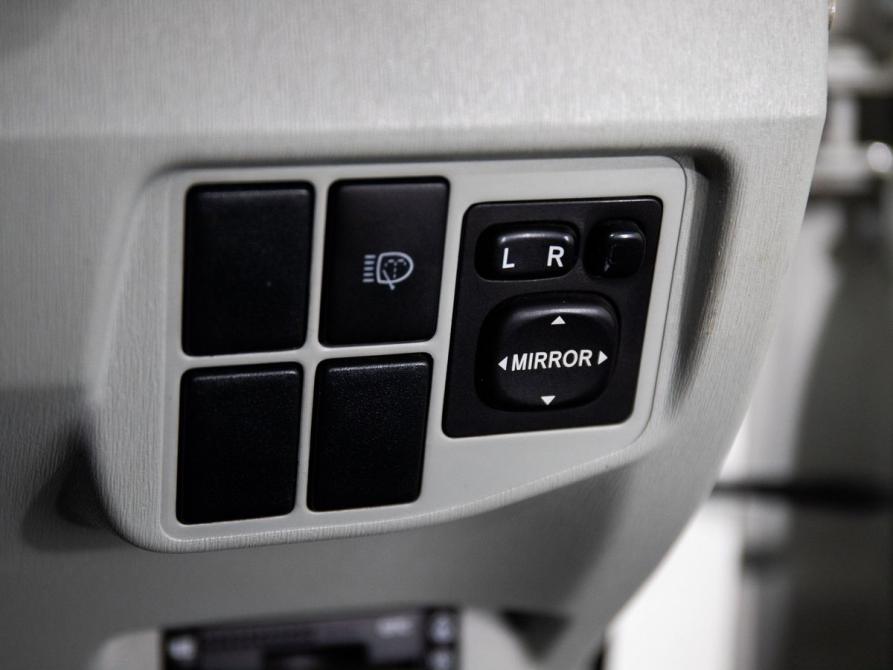 Toyota Prius III (XW30) Иркутск  - изображение 15