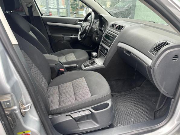 Skoda Octavia II (A5) Рестайлинг с пробегом 2011 года, цена 849 000 рублей, 211491 км, лифтбек, Автокод Объявления