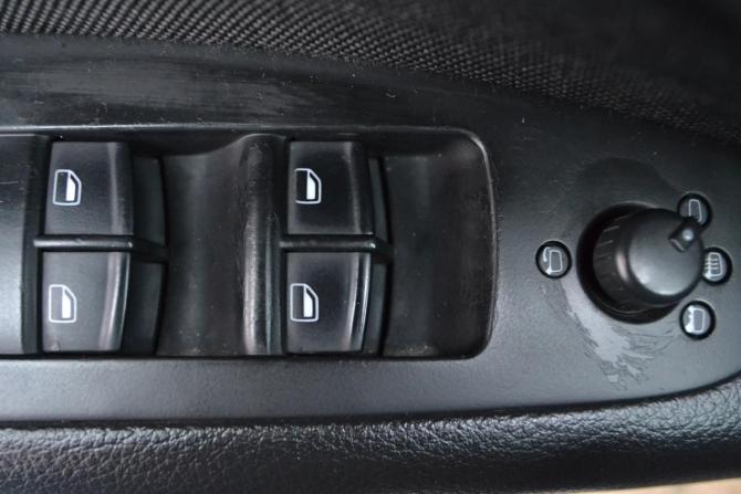 Audi Q7 I (4L) с пробегом 2007 года, цена 850 000 рублей, 291066 км, внедорожник, Автокод Объявления