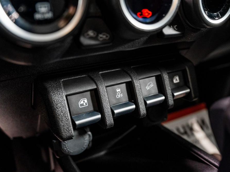 Suzuki Jimny IV Чита  - изображение 15