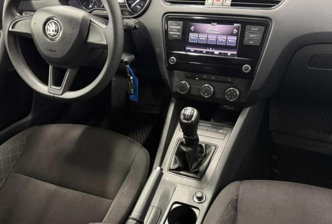 Skoda Octavia III (A7) с пробегом 2017 года, цена 1 615 546 рублей, 101802 км, лифтбек, Автокод Объявления