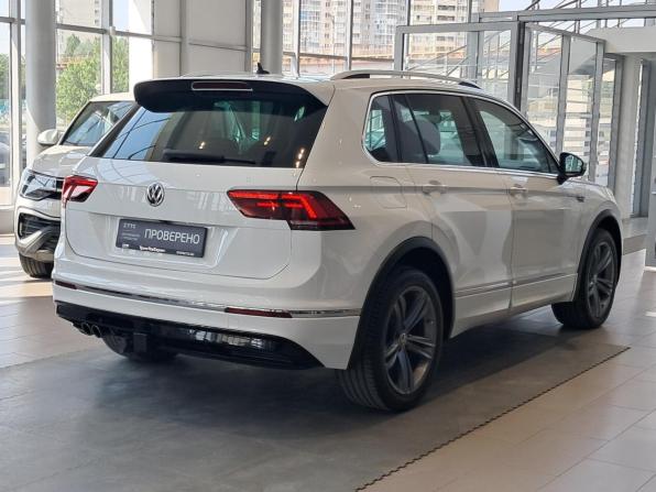 Volkswagen Tiguan II с пробегом 2018 года, цена 2 799 000 рублей, 148055 км, внедорожник, Автокод Объявления