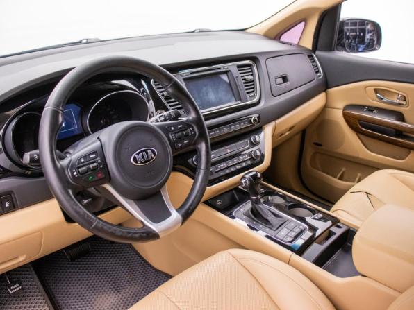 Kia Carnival III с пробегом 2016 года, цена 2 410 000 рублей, 122470 км, минивэн, Автокод Объявления