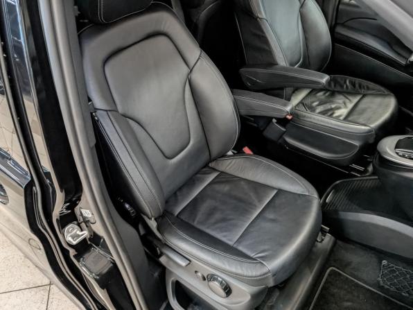 Mercedes-Benz V-Класс III (W447) Рестайлинг с пробегом 2022 года, цена 6 500 000 рублей, 119000 км, минивэн, Автокод Объявления