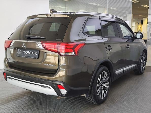 Mitsubishi Outlander III Рестайлинг 3 с пробегом 2019 года, цена 1 670 000 рублей, 172121 км, внедорожник, Автокод Объявления