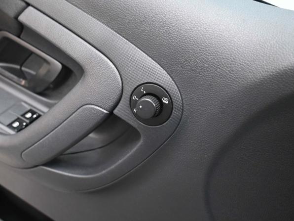 Skoda Fabia II Рестайлинг с пробегом 2012 года, цена 819 900 рублей, 65732 км, хэтчбек, Автокод Объявления