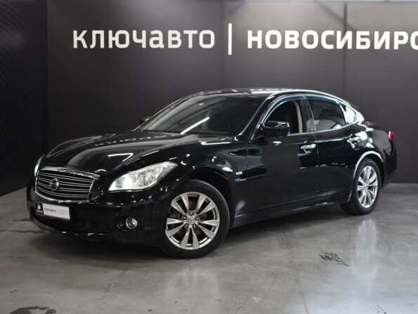 Nissan Fuga 2014 черный