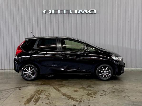 Honda Fit III с пробегом 2016 года, цена 977 000 рублей, 150000 км, хэтчбек, Автокод Объявления