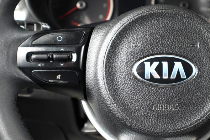 Kia Rio IV с пробегом 2017 года, цена 1 059 000 рублей, 182463 км, седан, Автокод Объявления