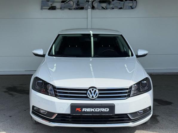Volkswagen Passat B7 с пробегом 2013 года, цена 1 199 000 рублей, 176800 км, седан, Автокод Объявления