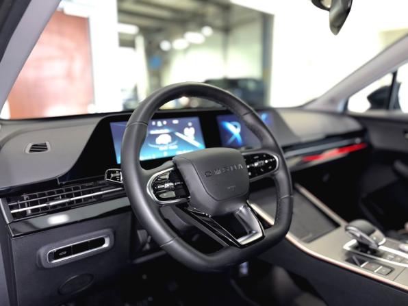 Omoda C5 I Рестайлинг с пробегом 2024 года, цена 1 990 000 рублей, 11232 км, внедорожник, Автокод Объявления