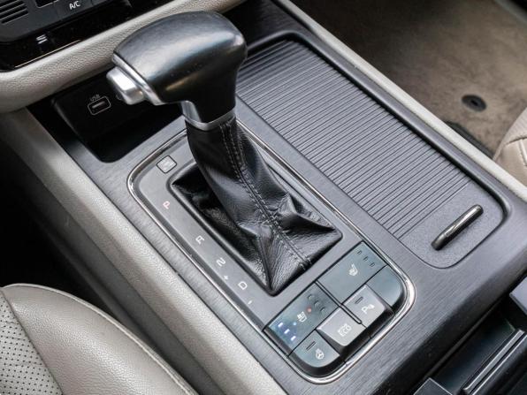 Kia Carnival III с пробегом 2017 года, цена 2 275 000 рублей, 94398 км, минивэн, Автокод Объявления