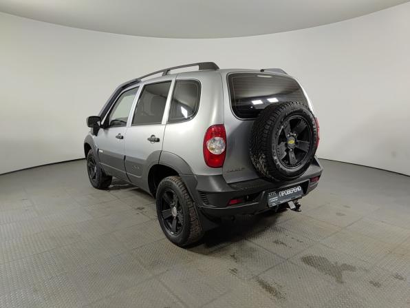 Chevrolet Niva I Рестайлинг с пробегом 2015 года, цена 572 000 рублей, 143626 км, внедорожник, Автокод Объявления