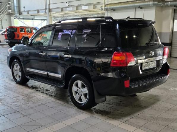 Toyota Land Cruiser 200 Series Рестайлинг 1 с пробегом 2013 года, цена 3 390 000 рублей, 233290 км, внедорожник, Автокод Объявления