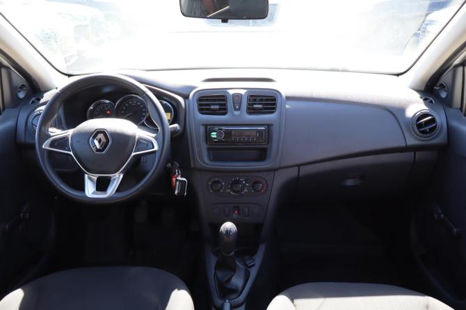 Renault Logan II Рестайлинг с пробегом 2019 года, цена 699 000 рублей, 91000 км, седан, Автокод Объявления
