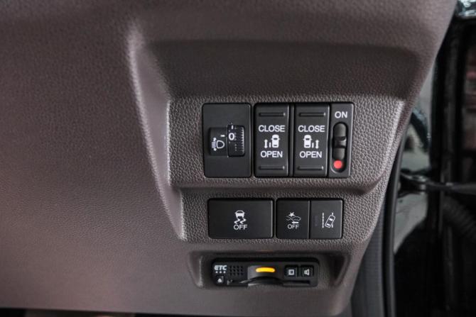 Honda Freed II Рестайлинг с пробегом 2020 года, цена 1 459 000 рублей, 127000 км, компактвэн, Автокод Объявления