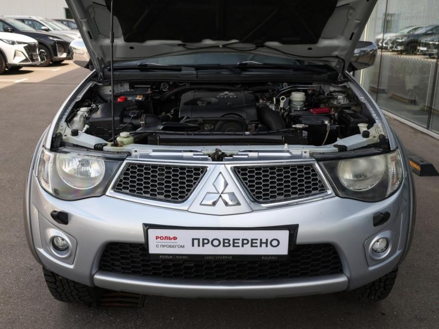 Mitsubishi L200 IV Москва  - изображение 10