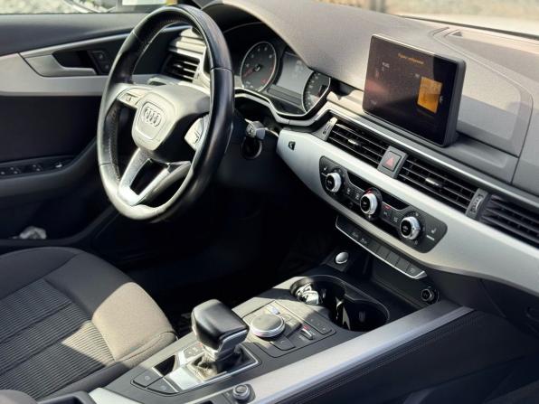 Audi A4 V (B9) с пробегом 2016 года, цена 2 080 000 рублей, 153640 км, седан, Автокод Объявления