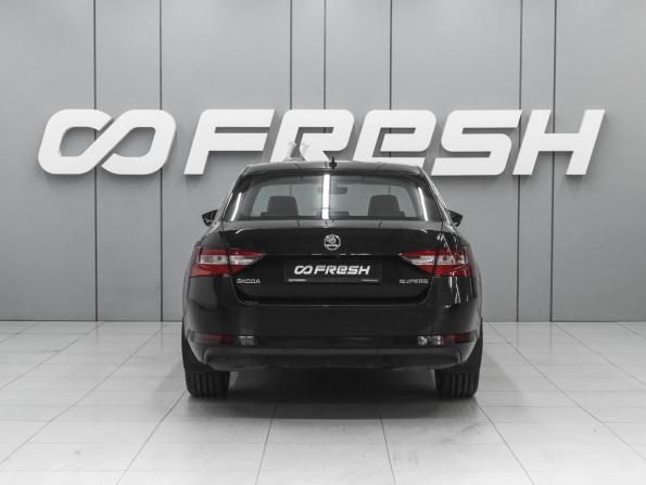 Skoda Superb III с пробегом 2015 года, цена 1 780 000 рублей, 159199 км, лифтбек, Автокод Объявления
