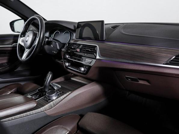 BMW 5 серии VII (G30/G31/G38) с пробегом 2018 года, цена 4 499 999 рублей, 91500 км, седан, Автокод Объявления